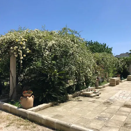 Bed & Breakfast Antico Aranceto 3*