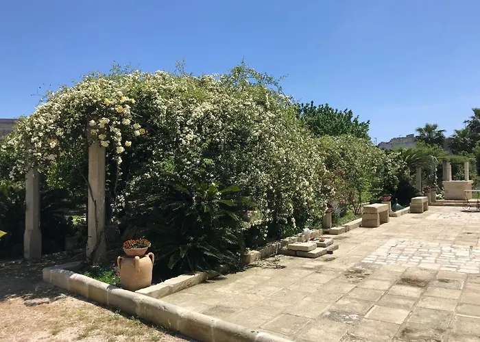 Bed & Breakfast Antico Aranceto 3*